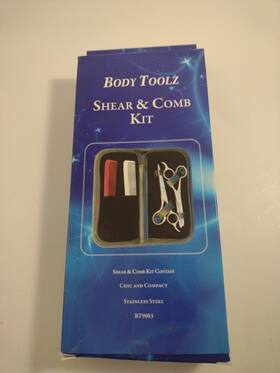 Body Tools 695345090832 Shears And Comb With Carrying Case