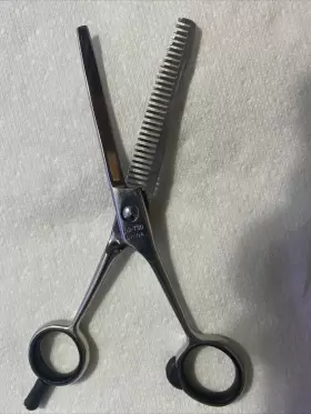 S3-t30 Cricket Rt-30 Thinning Shears Professional Quality 6 Inch Right-handed