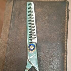Futura Bn-55 Futowa 5.5 In Steel Thinning/texturizing Shears Silver Finger Rest
