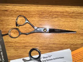Joewell 038774000144 Classic Pro 600 6.0 Inch Hair Cutting Scissors Joewell 038774000144 Classic Pro 600 6.0 Inch Hair Cutting Scissors