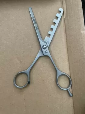 557614z05 Kretzer 57614z05 Hair Classic Style Z - 5.5 Inch / 14cm Thinning Scissors With 5 Teeth