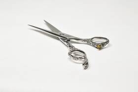 Moto F2xl-60 Stainless Steel Haircutting Scissors Shears With Snake Dragon Handle Design