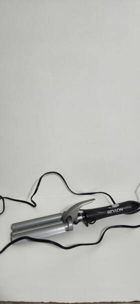 Revlon Rvir3005 Perfect Heat Ceramic Beach Waver Black Curling Iron