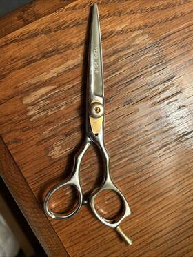 Yuki Nkj-9d Professional Haircutting Shears