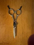 Kenchii Five Star 25T Thinning Dog Grooming Shears Used. Price: $40.00.