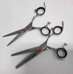 Chi Piece Shear Set... Brand New!! 6.25 Cutting & 28T Thinner. Price: $200.00.