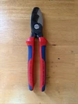 Knipex 9512200 Cable Shears With Twin Cutting Edge Multi-component Grips Used. Price: $55.00.