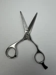 Cricket Centrix Classic C-500 Inch Hair-cutting Shears Used. Price: $53.00.