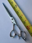 Hikari S-7.0 Sev Cosmos 7" Right Handed Hair Scissors Japan Used. Price: $799.99.