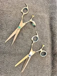 Shark Fin Monarch Swivel Shears And Texturizing Set Used. Price: $450.00.
