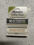 Feather Styling Razor 10 Standard Blades R-type Nib New. Price: $11.00.